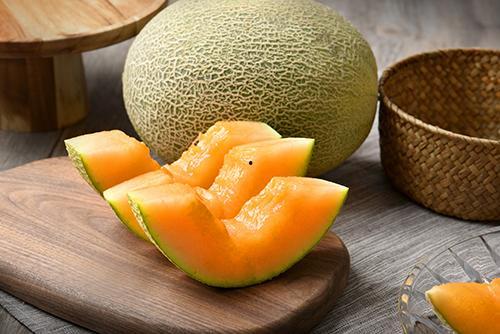 海底捞吃哈密瓜免费嘛现在,哈密瓜免费大放送,吃出夏日清凉! 第3张 海底捞吃哈密瓜免费嘛现在,哈密瓜免费大放送,吃出夏日清凉! 第3张